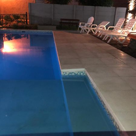 Hotel El Mirador Chascomus Bagian luar foto